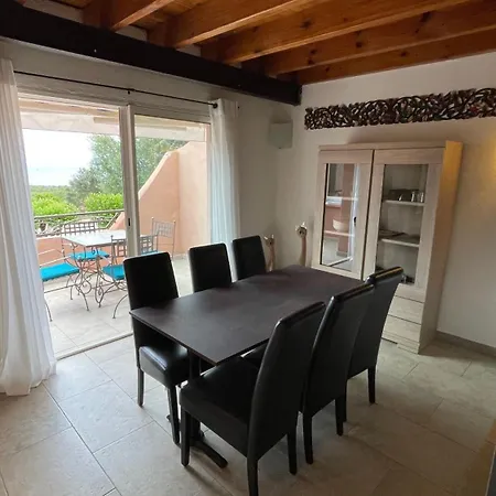 U Pirellu Tatil parkı 3*