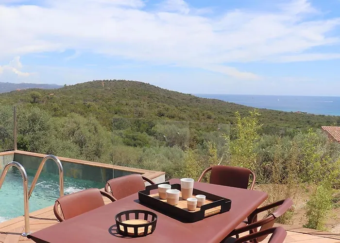 U皮尔露酒店 假日公园