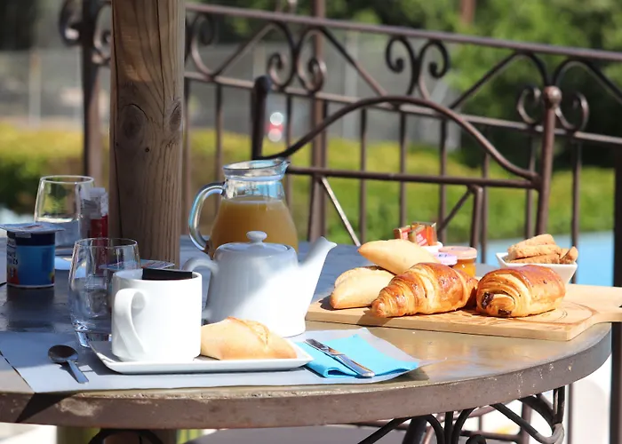 U皮尔露酒店 假日公园 3*